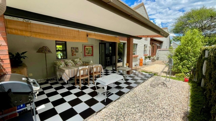 2 Bedroom Property for Sale in Waterval East North West